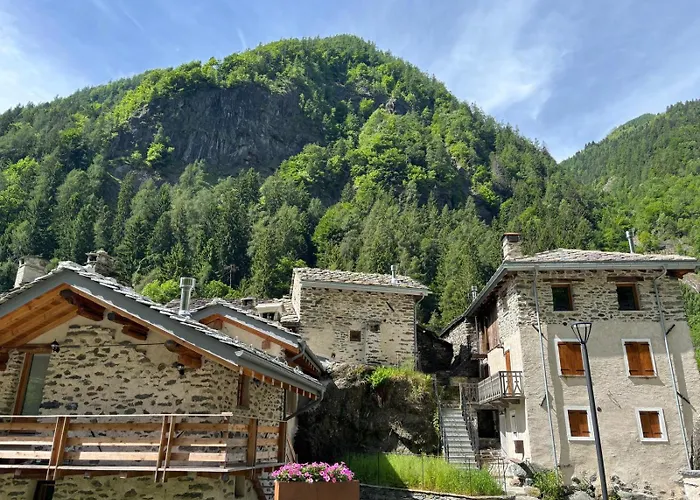 Riverside Angelica House On The Rock Lodge Pontboset